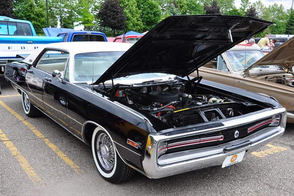 Chrysler 300 1970 mat