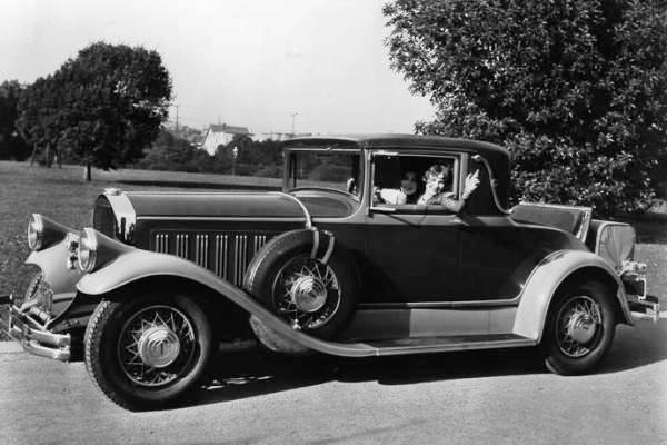 1929-Pierce-Arrow-Coupe.jpg