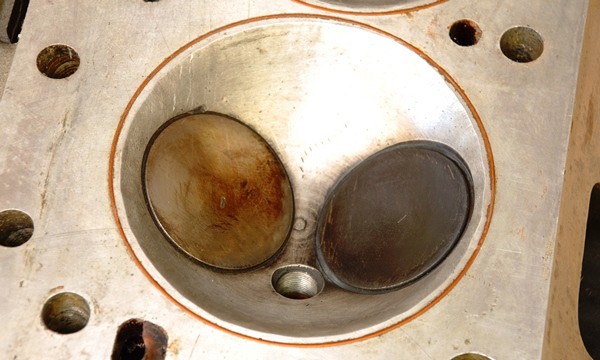 Ford hemispherical combustion chamber