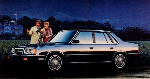 Video: Lee Iacocca Pitches the 1987 Chrysler Line - Mac's Motor